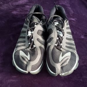 💜6/$25💜Tennis shoes